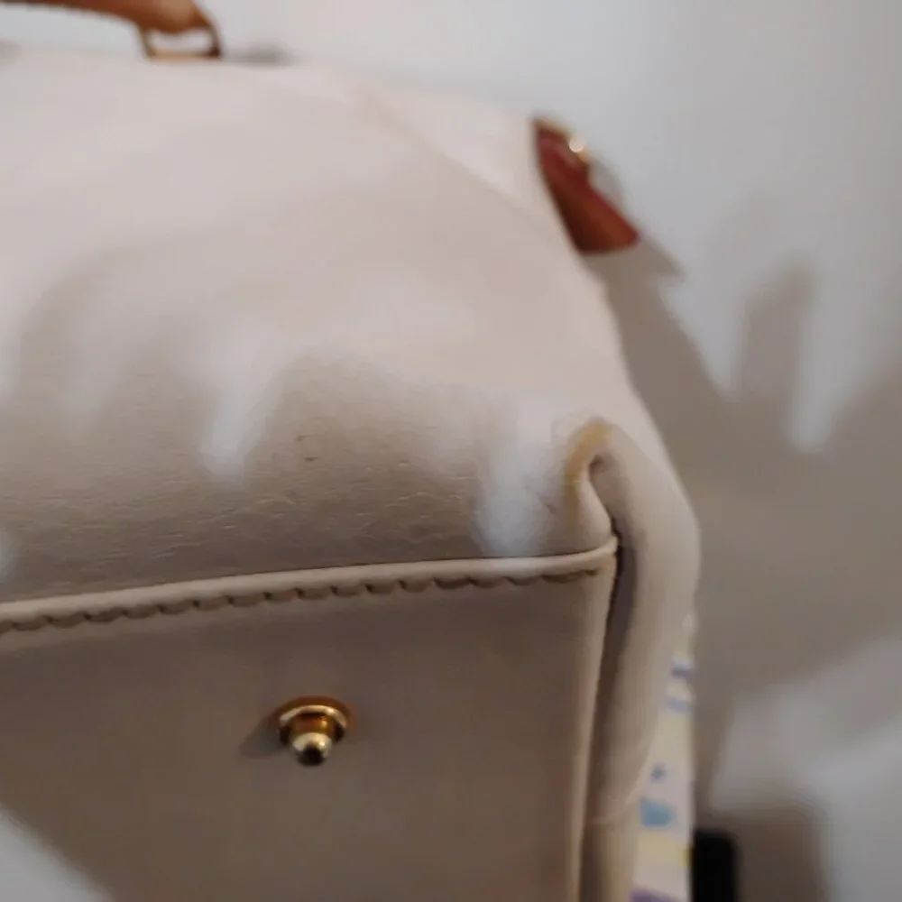 Dooney & Bourke Dillon dbl. pocket satchel White, good condition - Picture 8 of 16